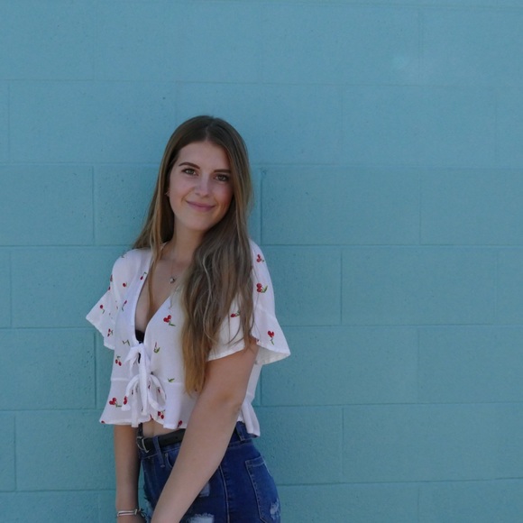 Meet your Posher, Erin - Picture 1 of 1